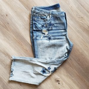 Super Cute Cropped Distressed Boyfriend Jeans